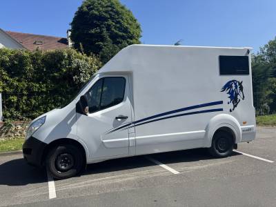 Horsebox HGV Barbot Renault master 135 CV 2019 Used