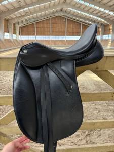 Selle de dressage