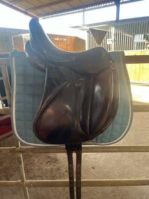 Sella da dressage devoucoux 17