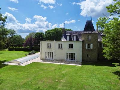 Maison herbignac 10 pièce(s) 360 m2 18 hectares.