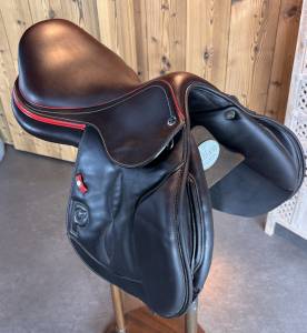 Selle pariani - modèle custom jump lady 17