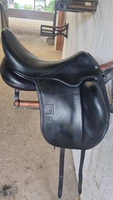 Sella da dressage childeric 17.5