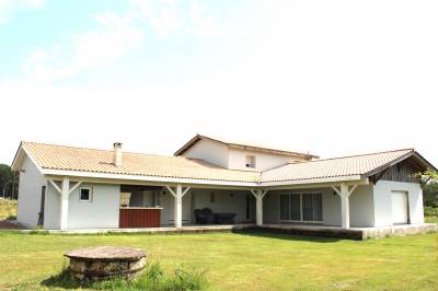 Propriete equestre en gironde avec 15 hectares