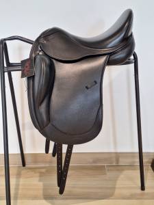 Selle de dressage 16,5  time rider (new era stationata) 