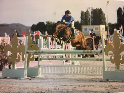 Post cavalière maison et possibilité concours 