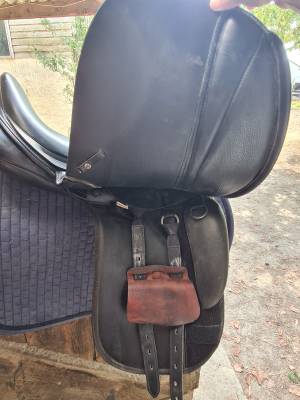 Selle thorowgood dressage haut garrot 17,5