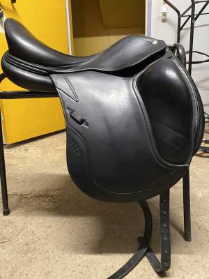 Sella da dressage cwd se08 18