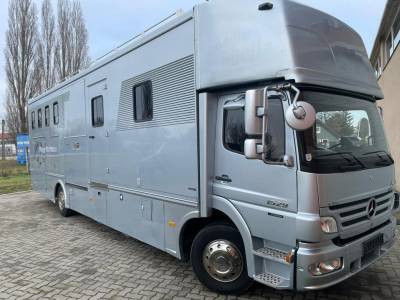 Camion per cavalli mercedes mercedes-benz 0 occasione
