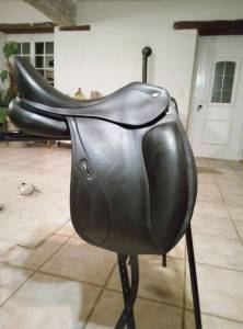Selle dressage 17