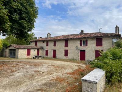Propriété équestre à 10 min de Chef-Boutonne (79) 11 ha