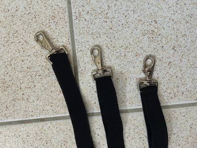 Sangles de cuisses élastiques pour couverture