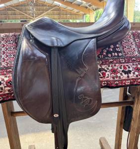 Sella da dressage brunet-pineau  17.5