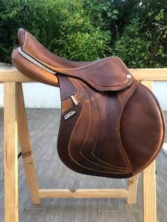 Selle 2gs mademoiselle 17'5