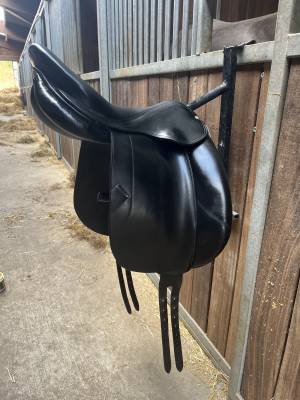Selle forestier dressage