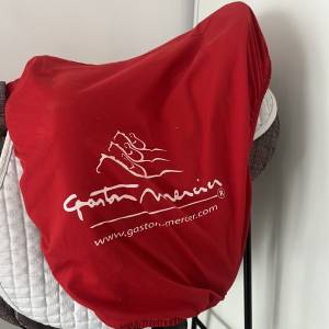 Sella da dressage Gaston Mercier  17.5" - 2023