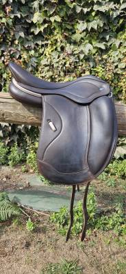 Selle de dressage