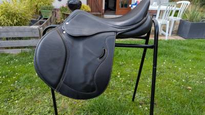 Selle éric thomas modèle : cso   taille : 17