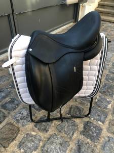 Selle dressage 17' - marque arion, gamme atlas 