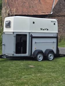 Van 2 chevaux