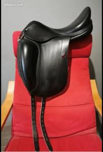 Sella da dressage equipe 18