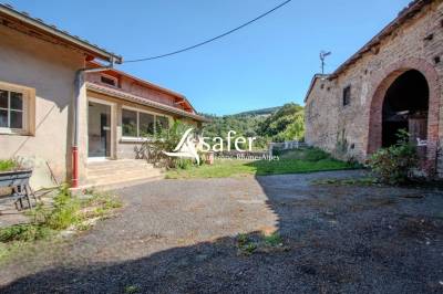 Ferme authentique en pierre - proximite yzeron