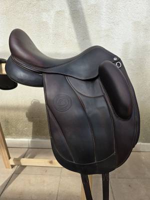 Selle dressage aachen forestier 17 pouces 2022