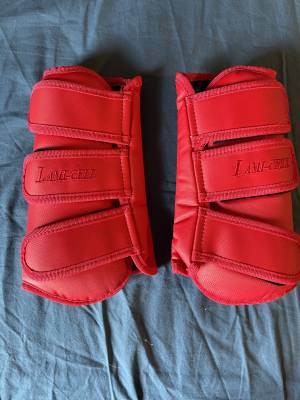 Gu&ecirc;tres de dressage rouge