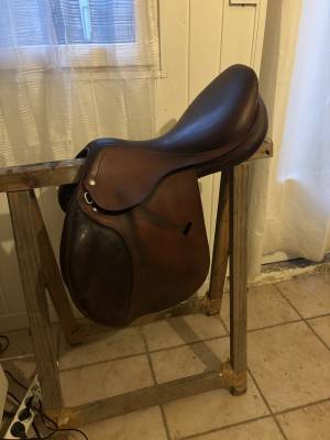 Super affaire – selle équipe synergy 17,5