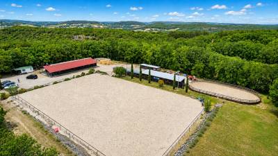 Livery yard  tarn-et-taronne