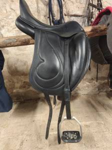 Sella da dressage antarès  17.5