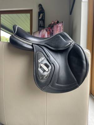 Sella da salto ostacoli cwd  16.5