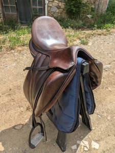 Sella da dressage butet  17.5