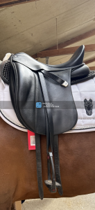 Selle de dressage bates