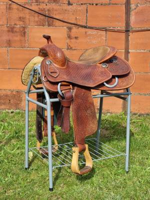 Sella western  teskey's butterfly show reiner usa 16.5