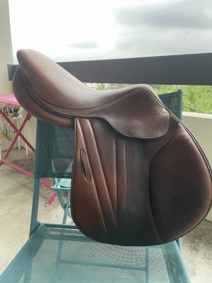 Selle de saut butet 