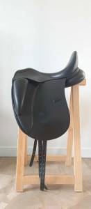 Sella da dressage zaldi  17.5