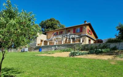 Maison avec gite et 26 ha proche de lannemezan