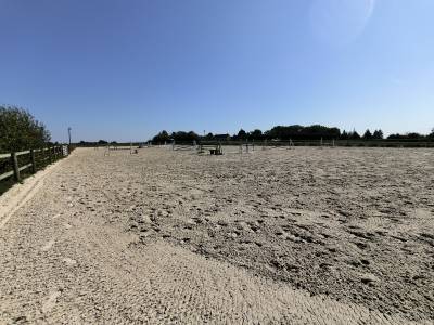 Domaine équestre complet et opérationnel