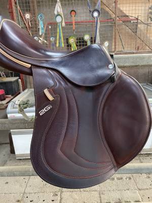 Vends selle cwd modèle 2gs mademoiselle de 2024