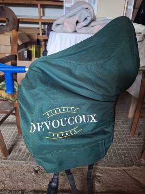Sella da dressage devoucoux  17.5