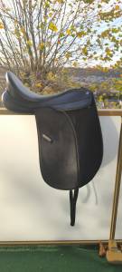 Selle dressage éric thomas synthétique 17,5 