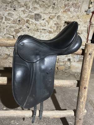 Selle dressage stubben 