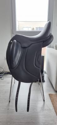 Sella da dressage antarès  17.5