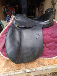 Sella da salto ostacoli eric thomas  17.5