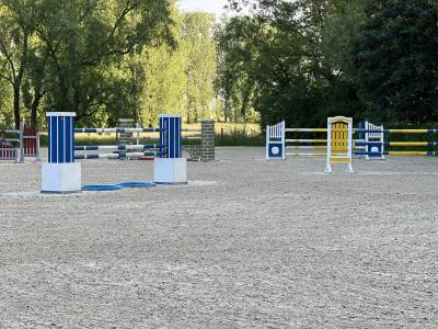 Boxes à louer au haras de roch