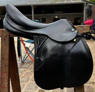 Selle CSO Prestige Versailles 18 pouces