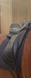 Selle dressage gbs 18’ toute équipée 