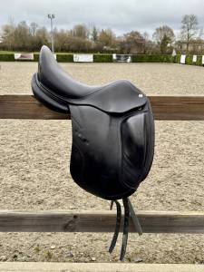 Sella da dressage cwd se08 17.5