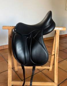 Sella da dressage devoucoux  17.5