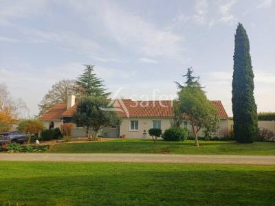 Explotación agrícola en venta vienne